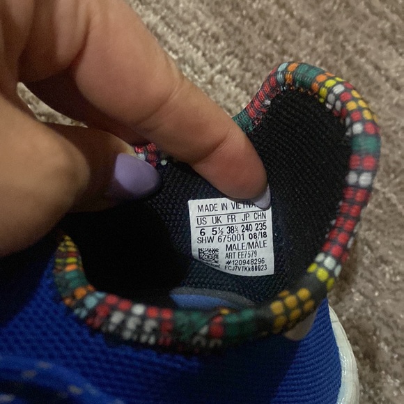 Adidas - Picture 4 of 4